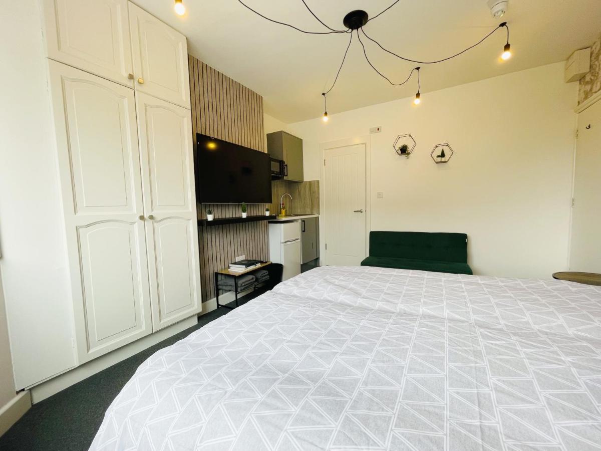 Cosy Bright Studio Apartment Close To Wembley Stadium ลอนดอน ภายนอก รูปภาพ