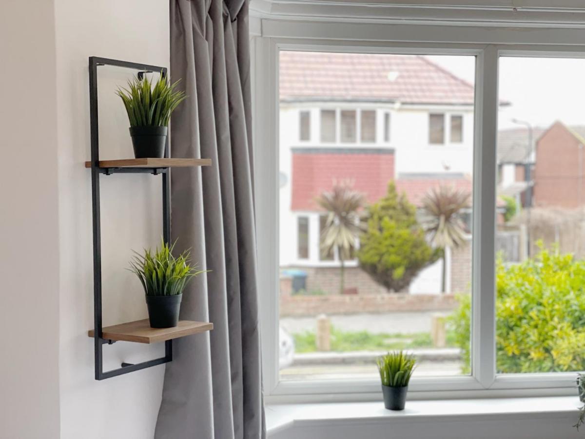 Cosy Bright Studio Apartment Close To Wembley Stadium ลอนดอน ภายนอก รูปภาพ