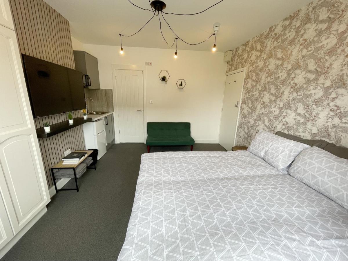 Cosy Bright Studio Apartment Close To Wembley Stadium ลอนดอน ภายนอก รูปภาพ