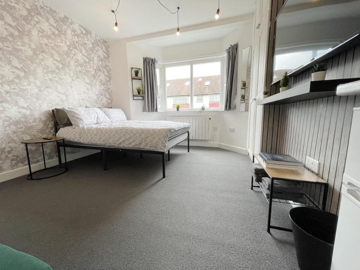 Cosy Bright Studio Apartment Close To Wembley Stadium ลอนดอน ภายนอก รูปภาพ
