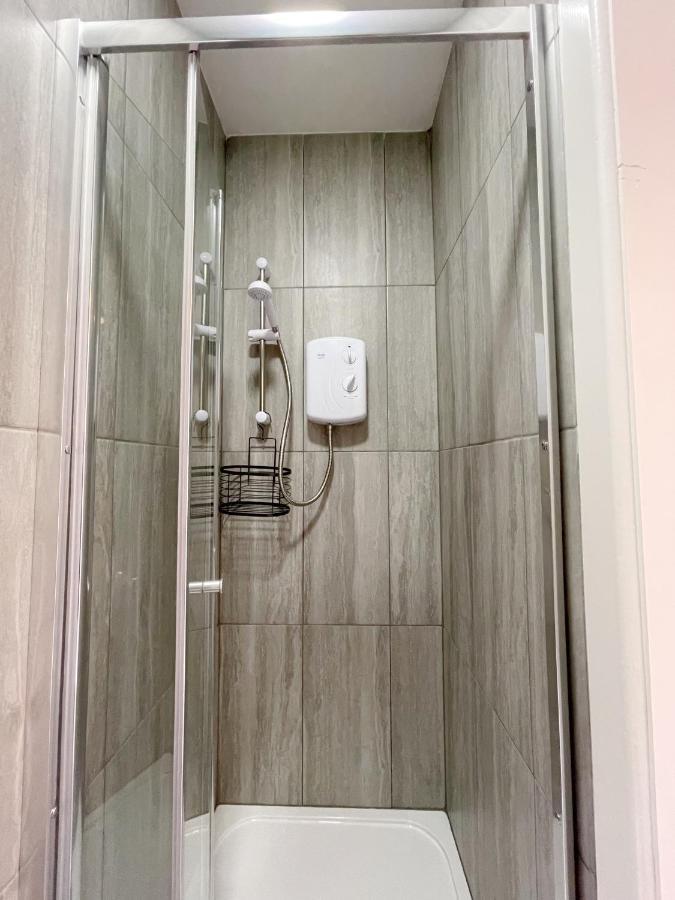Cosy Bright Studio Apartment Close To Wembley Stadium ลอนดอน ภายนอก รูปภาพ