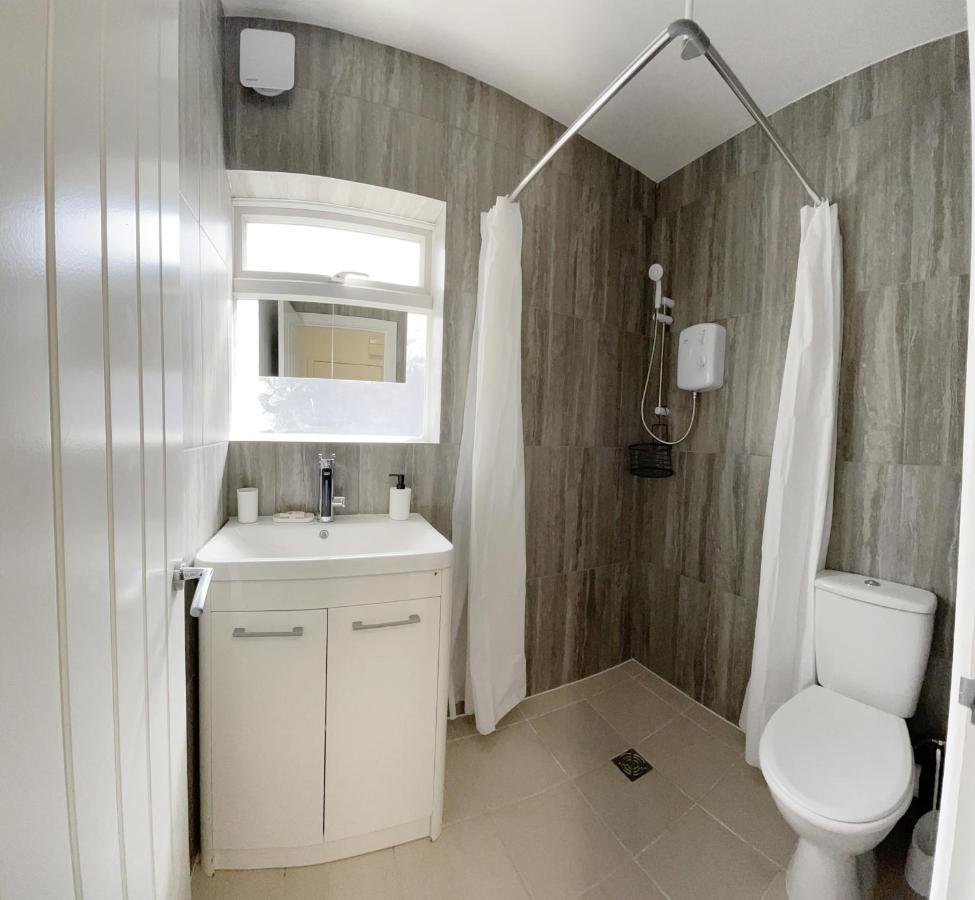 Cosy Bright Studio Apartment Close To Wembley Stadium ลอนดอน ภายนอก รูปภาพ