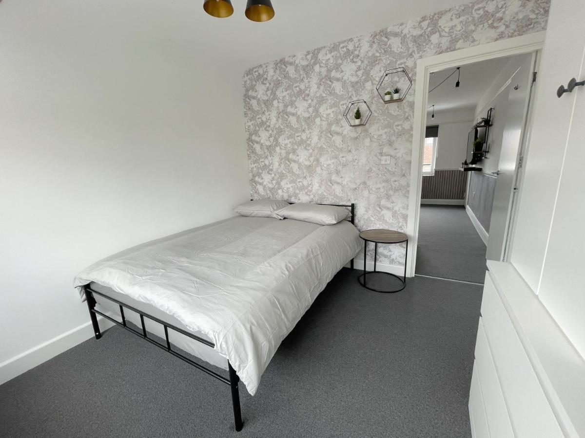 Cosy Bright Studio Apartment Close To Wembley Stadium ลอนดอน ภายนอก รูปภาพ
