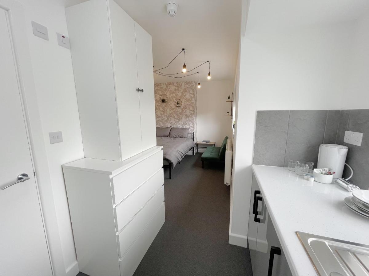 Cosy Bright Studio Apartment Close To Wembley Stadium ลอนดอน ภายนอก รูปภาพ